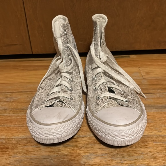 LIKE NEW! Converse Silver High-Top Sneakers - Picture 3 of 9